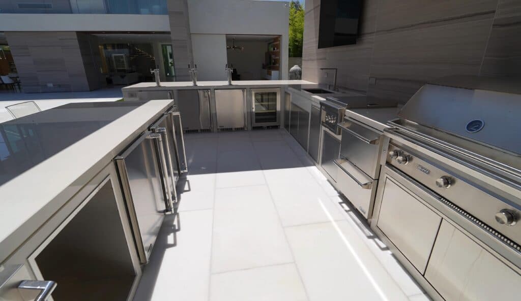 5 TIPS FOR YOUR OUTDOOR LIVING SPACE