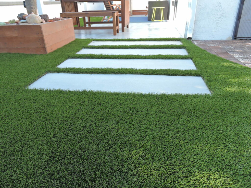 Artificial Turf with Stepping Stones