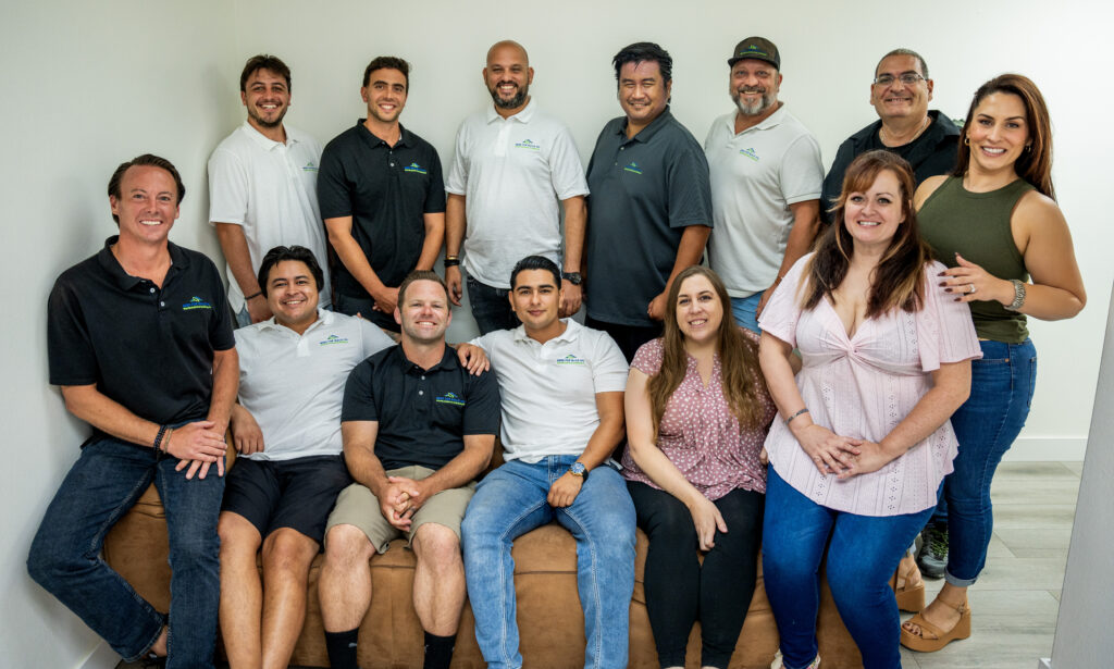 Need for Build Company Photo - project managers, team, employees
